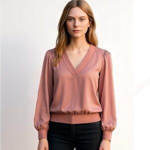 Express Women’s Pink V-Neck Pullover Size Small Retro 80’s Style